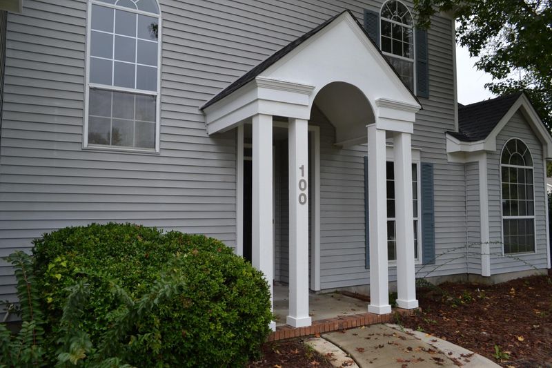 100 Turnbury Rd, Goose Creek, SC 29445