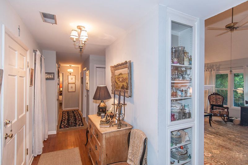 869 Detyens Rd, Mount Pleasant, SC 29464