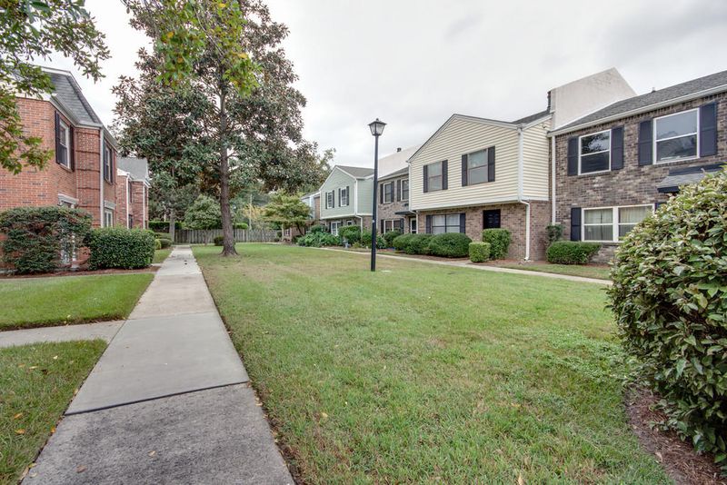 2913 Barrington Ln, Charleston, SC 29414