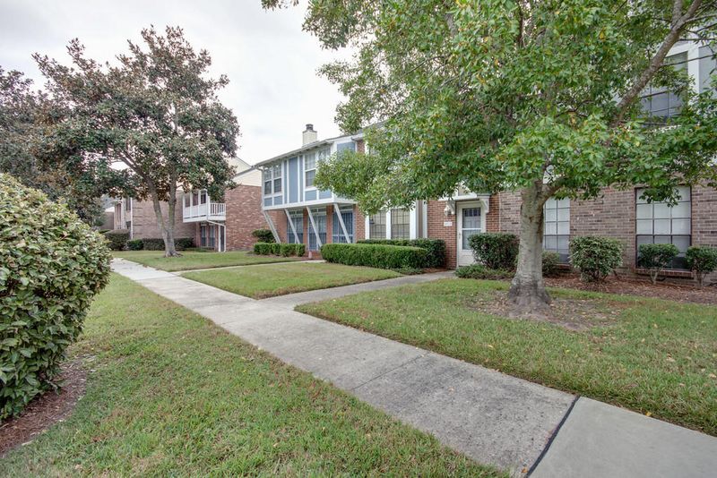 2913 Barrington Ln, Charleston, SC 29414