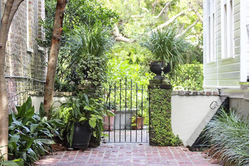 34 Hasell St, Charleston, SC 29401