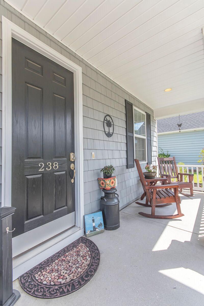 238 Berwick Dr, Summerville, SC 29483