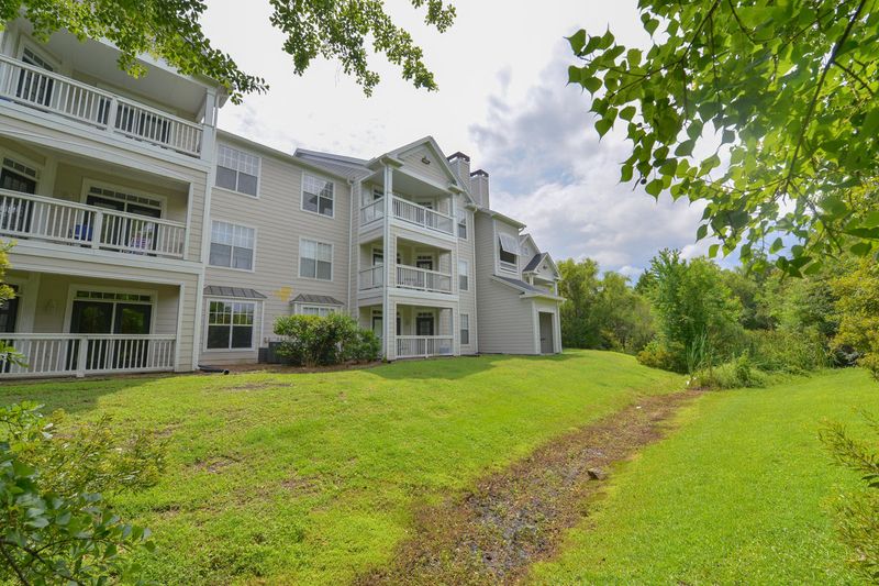 45 Sycamore Ave #916, Charleston, SC 29407