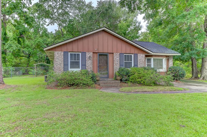 1019 Yorktown Dr, Charleston, SC 29412