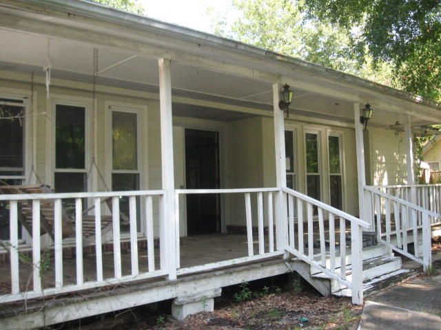 100 Eagle St, Ladson, SC 29456