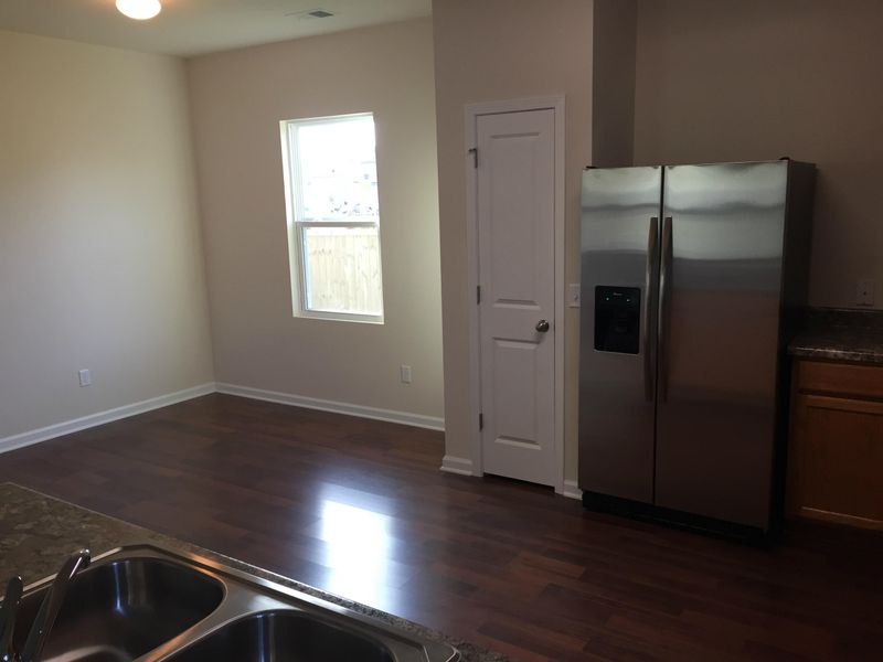 304 Cantley Ct, Summerville, SC 29483