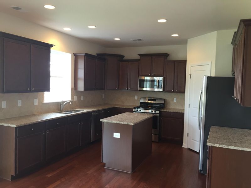 325 Beautyberry Rd, Summerville, SC 29483