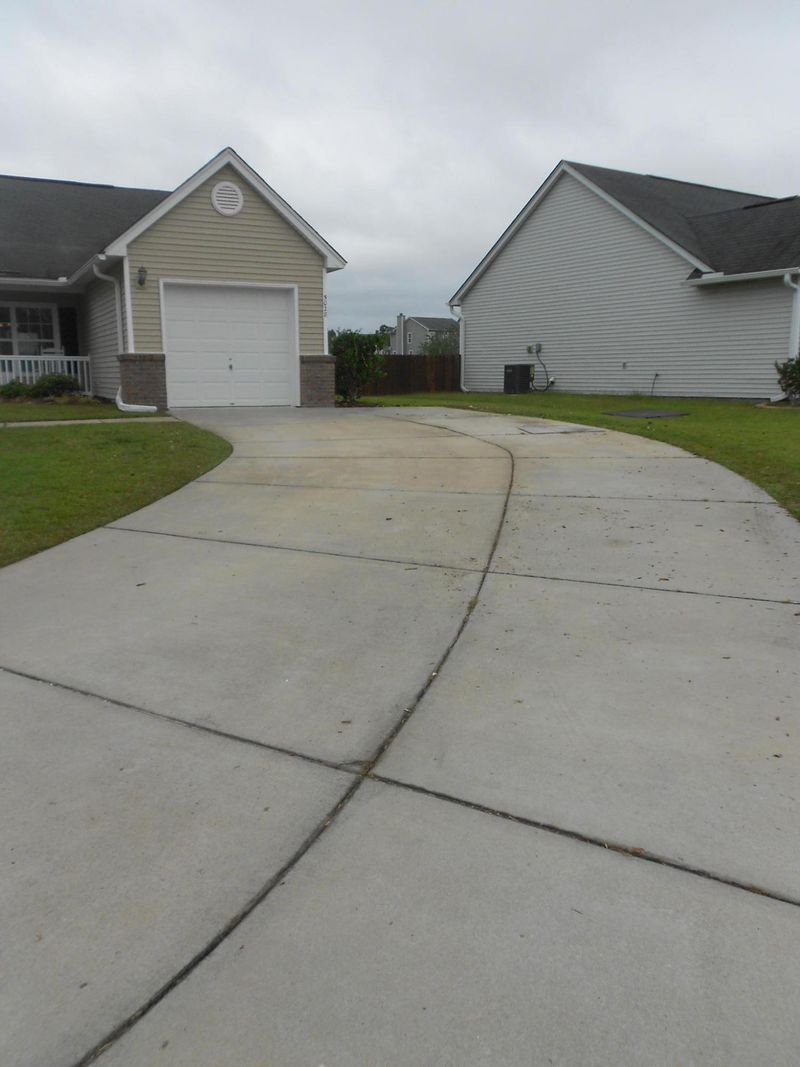 5028 Holdsworth Dr, Summerville, SC 29485