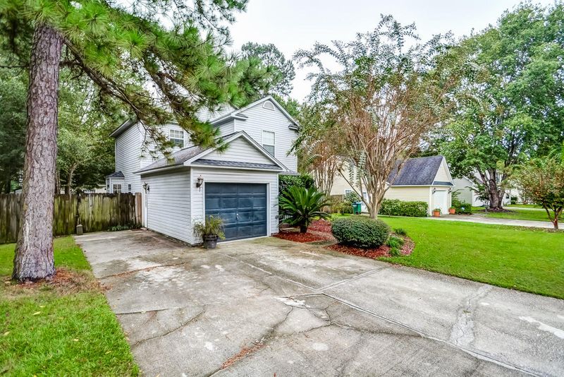 204 Chandler Dr, Ladson, SC 29456