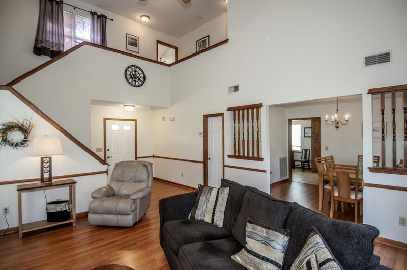 8401 Waltham Rd, North Charleston, SC 29406
