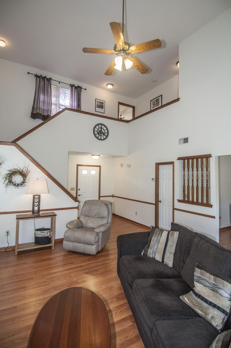8401 Waltham Rd, North Charleston, SC 29406