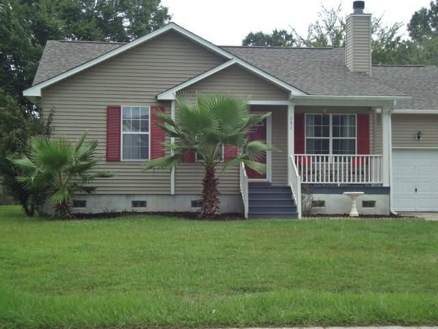 131 Mossy Oaks Ave, Goose Creek, SC 29445
