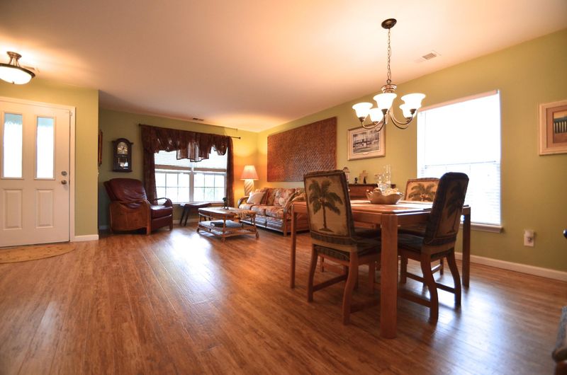 155 Decatur Dr, Summerville, SC 29483