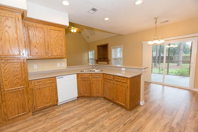 8741 Evangeline Dr, North Charleston, SC 29420