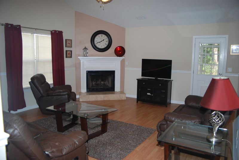 220 Birmingham Dr, Summerville, SC 29483