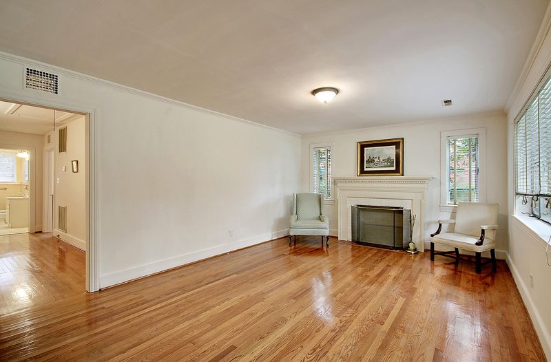 1046 Cliffwood Dr, Mount Pleasant, SC 29464