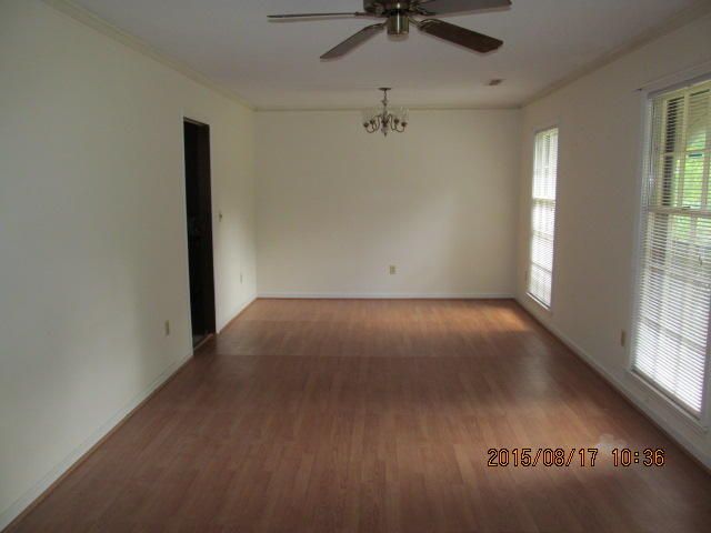 8317 Glenford Rd, North Charleston, SC 29406