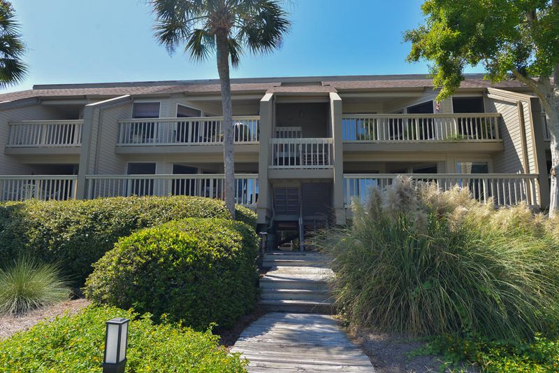 1619 Live Oak, Johns Island, SC 29455