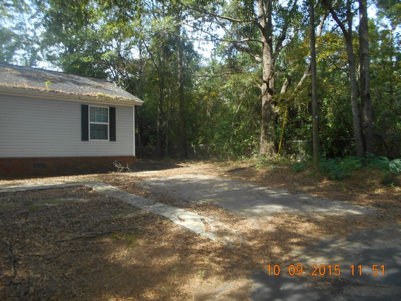 2521 Nevonna Dr, North Charleston, SC 29406