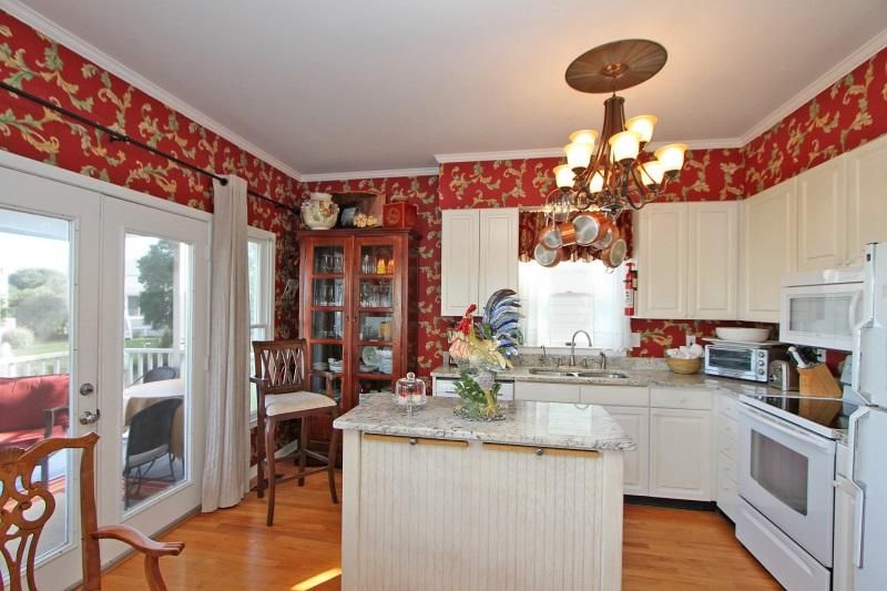 18 Pelican Reach, Isle Of Palms, SC 29451