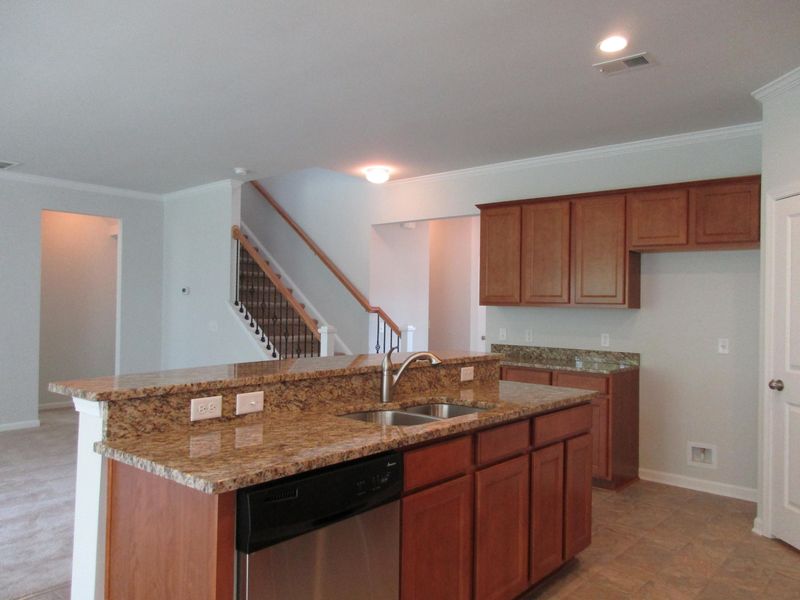 141 Waccamaw Cir, Moncks Corner, SC 29461