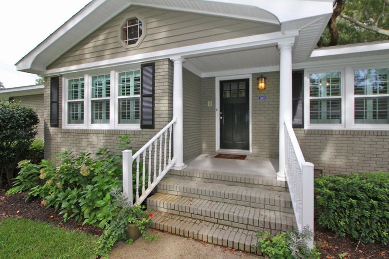 1347 Winchester Dr, Charleston, SC 29407