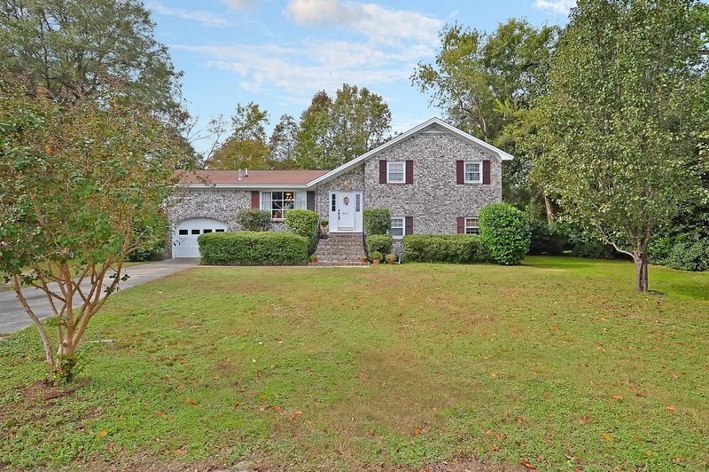 842 Waterloo Ct, Charleston, SC 29412