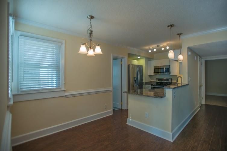500 Magnolia Rd, Charleston, SC 29407