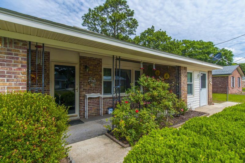 9 Middlesex Ave, Goose Creek, SC 29445