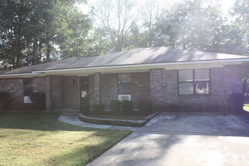 105 Surrey Dr, Summerville, SC 29483