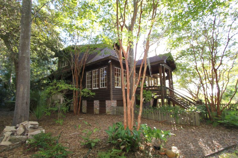2201 Bailey Island Ln, Edisto Island, SC 29438