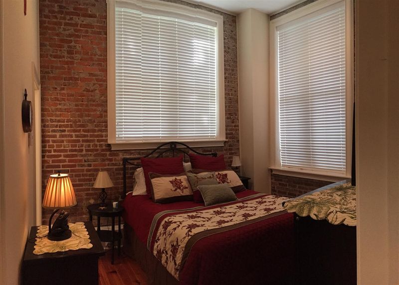 85 Cumberland #8, Charleston, SC 29401