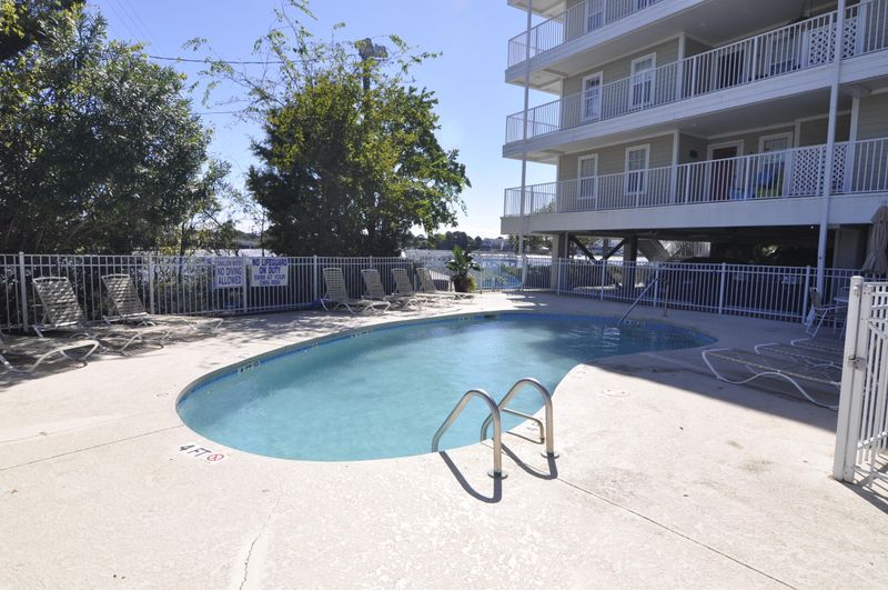 2395 Folly Rd #3 H, Folly Beach, SC 29439