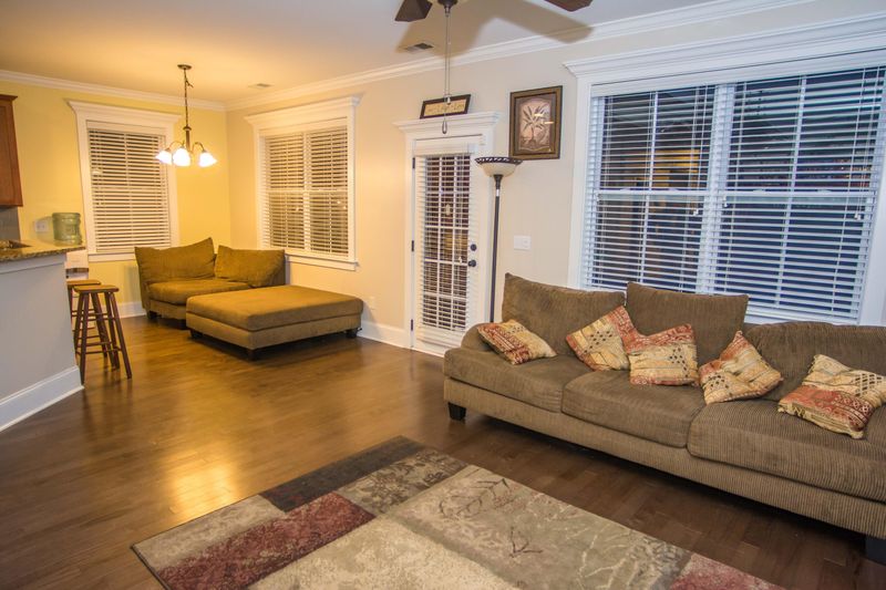 218 Amaryllis Ave, Summerville, SC 29483