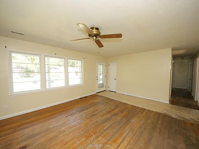 216 N Pandora Dr, Goose Creek, SC 29445