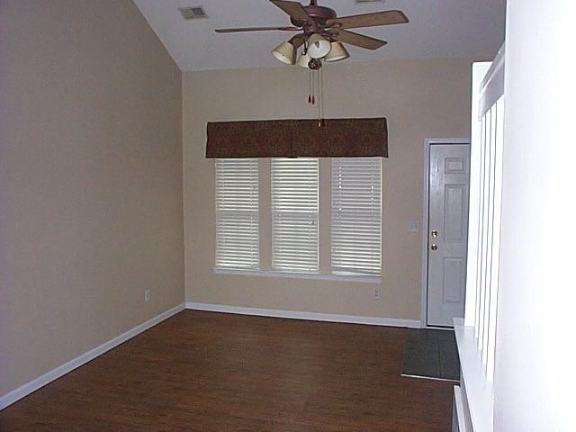 300 Elm Hall Cir, Summerville, SC 29483