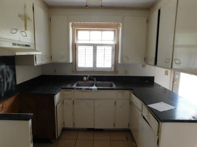 1925 Westside St, Summerville, SC 29483