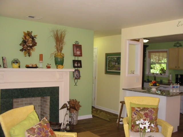 1134 Brigantine Dr, Charleston, SC 29412