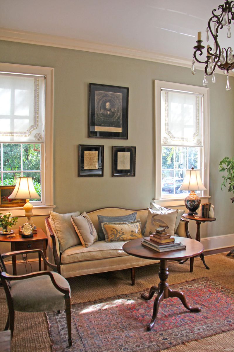 42 12 Barre St, Charleston, SC 29401