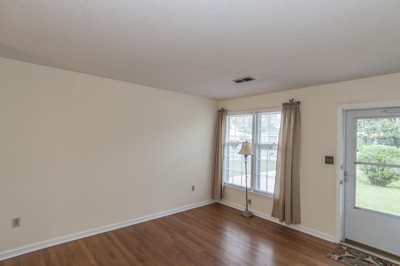 5315 Kirshtein St, North Charleston, SC 29418