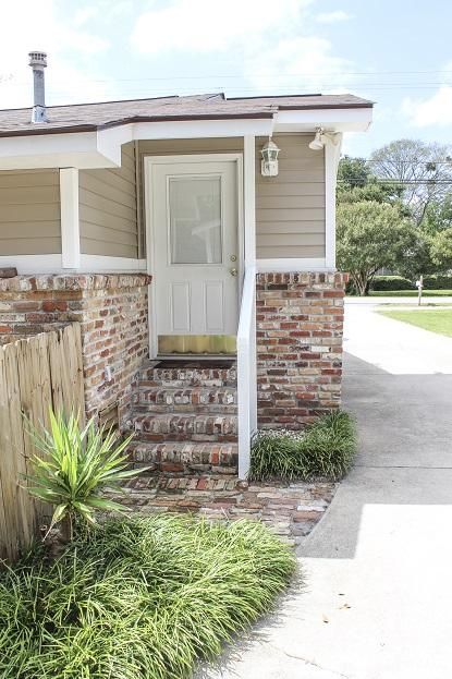 1342 Ashley Hall Rd, Charleston, SC 29407