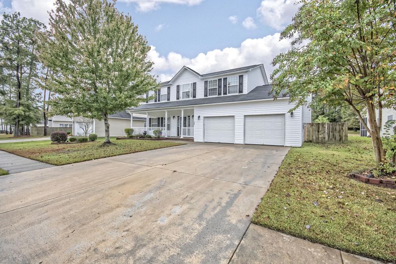 105 Harvest Moon Rd, Moncks Corner, SC 29461