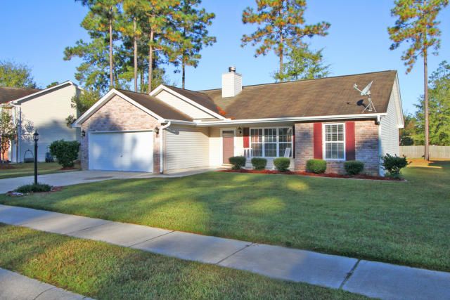 1028 Cobblestone Blvd, Summerville, SC 29483