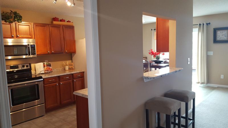 402 Jamestown Dr, Summerville, SC 29483
