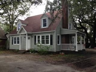 5625 Garrett Ave, North Charleston, SC 29406