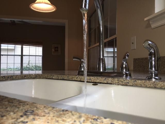 1647 Lazylake Ct, Charleston, SC 29412