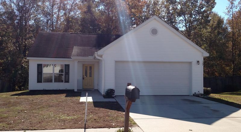 109 Broken Branch Dr, Goose Creek, SC 29445