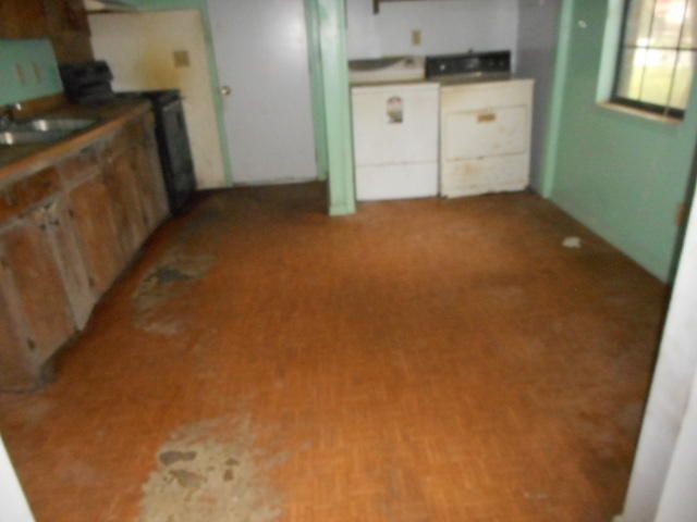 1725 Lilac St, North Charleston, SC 29405