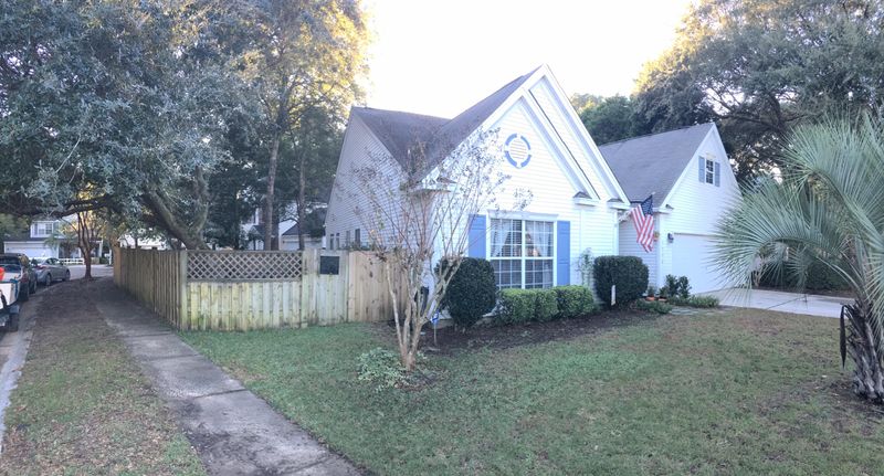 1550 Harborsun Dr, Charleston, SC 29412