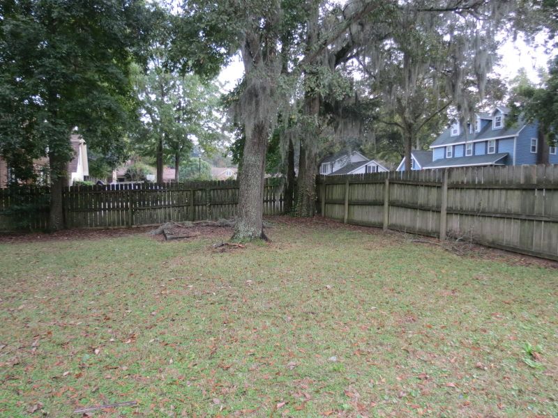 1029 Yeamans Hall Rd, Hanahan, SC 29410